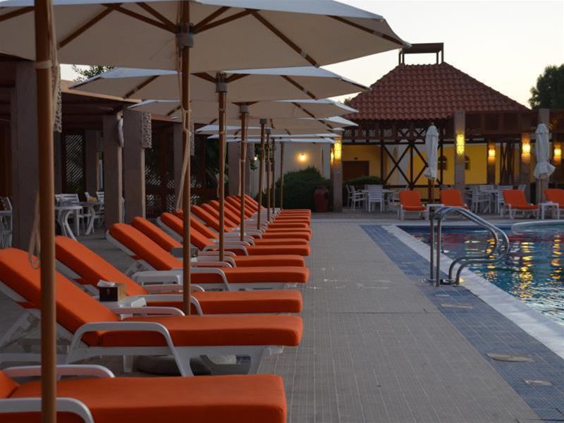 Umm Al Quwain Beach Hotel Exterior foto